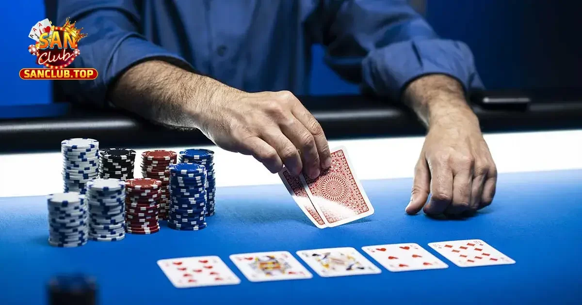 Thứ Tự Bài Mạnh Trong Poker – Bí Quyết Nhận Biết Thắng Lớn 3 Vai Trò Của Thứ Tự Bài Mạnh Trong Chiến Lược Chơi