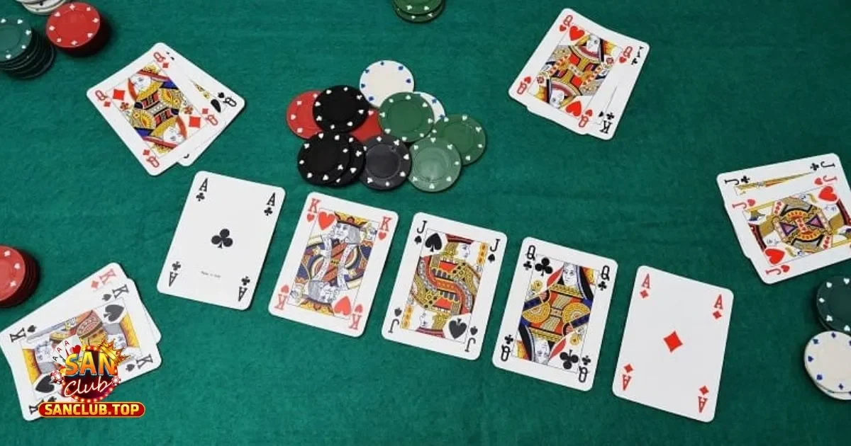 Cách Chơi Bài Poker Việt Nam Chi Tiết, Đơn Giản Tại SanClub 3 cach choi bai poker viet nam2